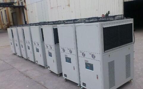 工業冷水機如何添加制冷劑